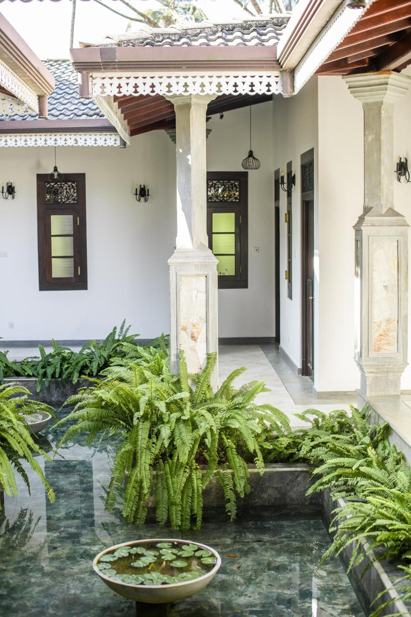 Roots Retreat Hotel Unawatuna Exterior photo