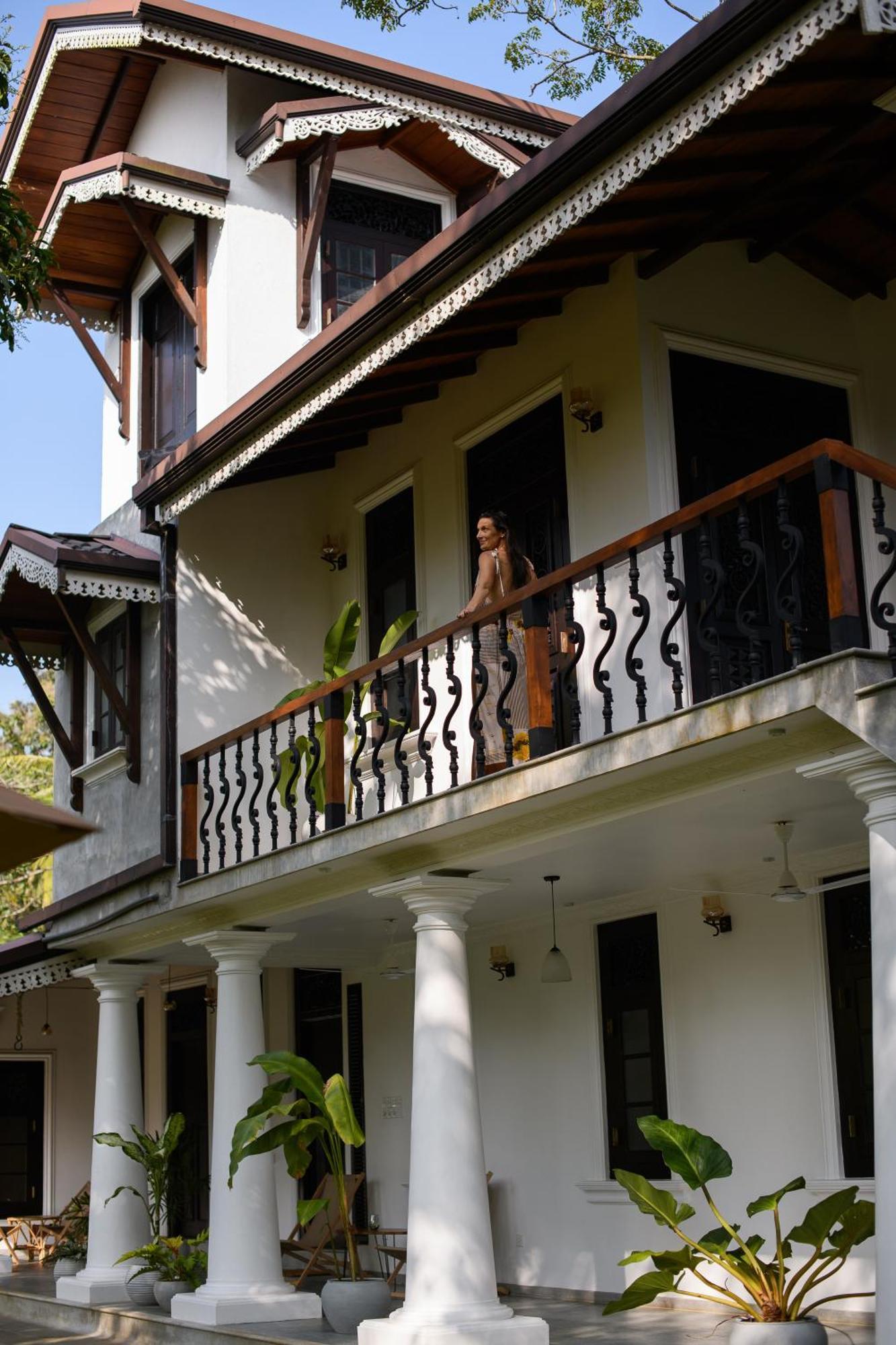 Roots Retreat Hotel Unawatuna Exterior photo