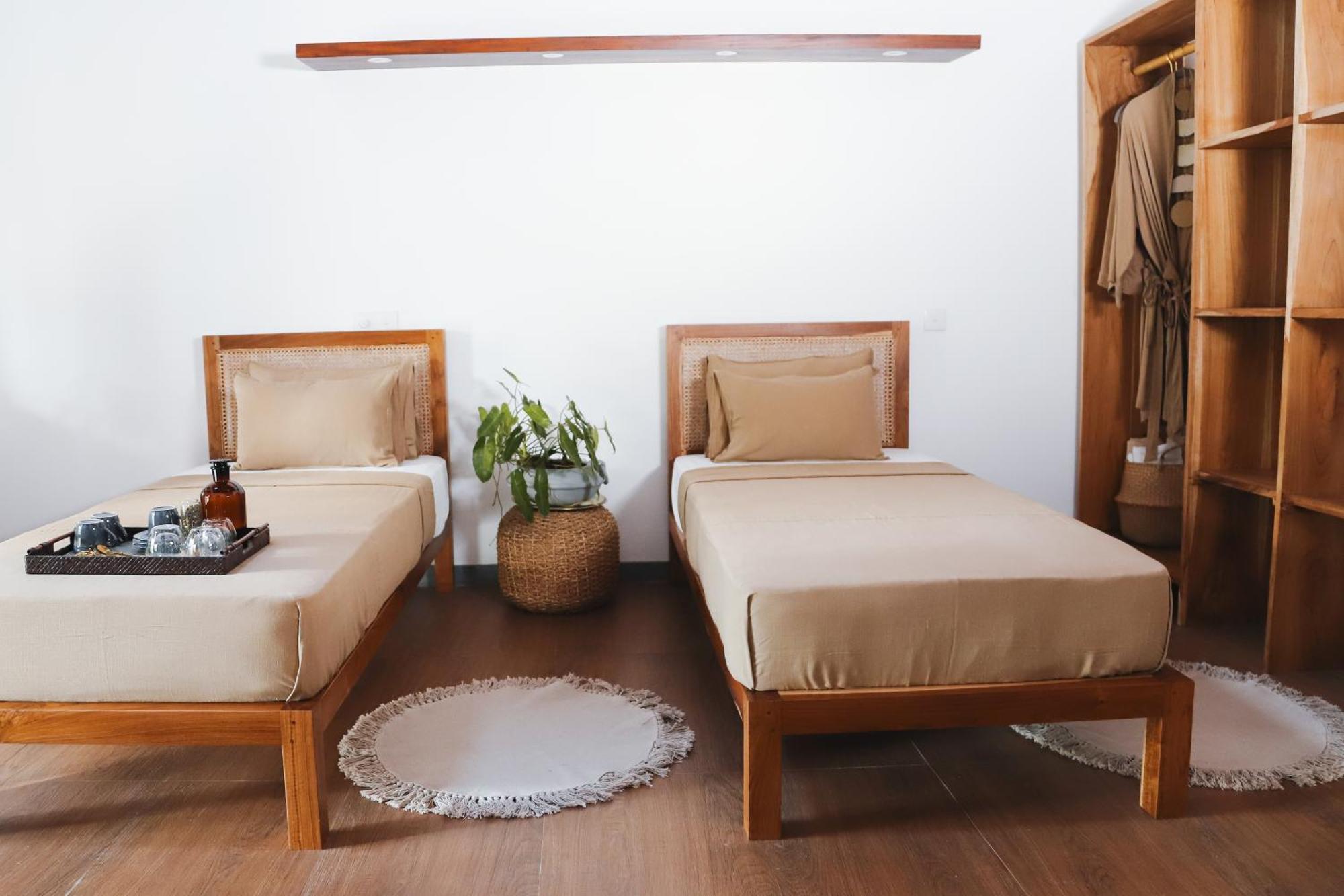 Roots Retreat Hotel Unawatuna Room photo