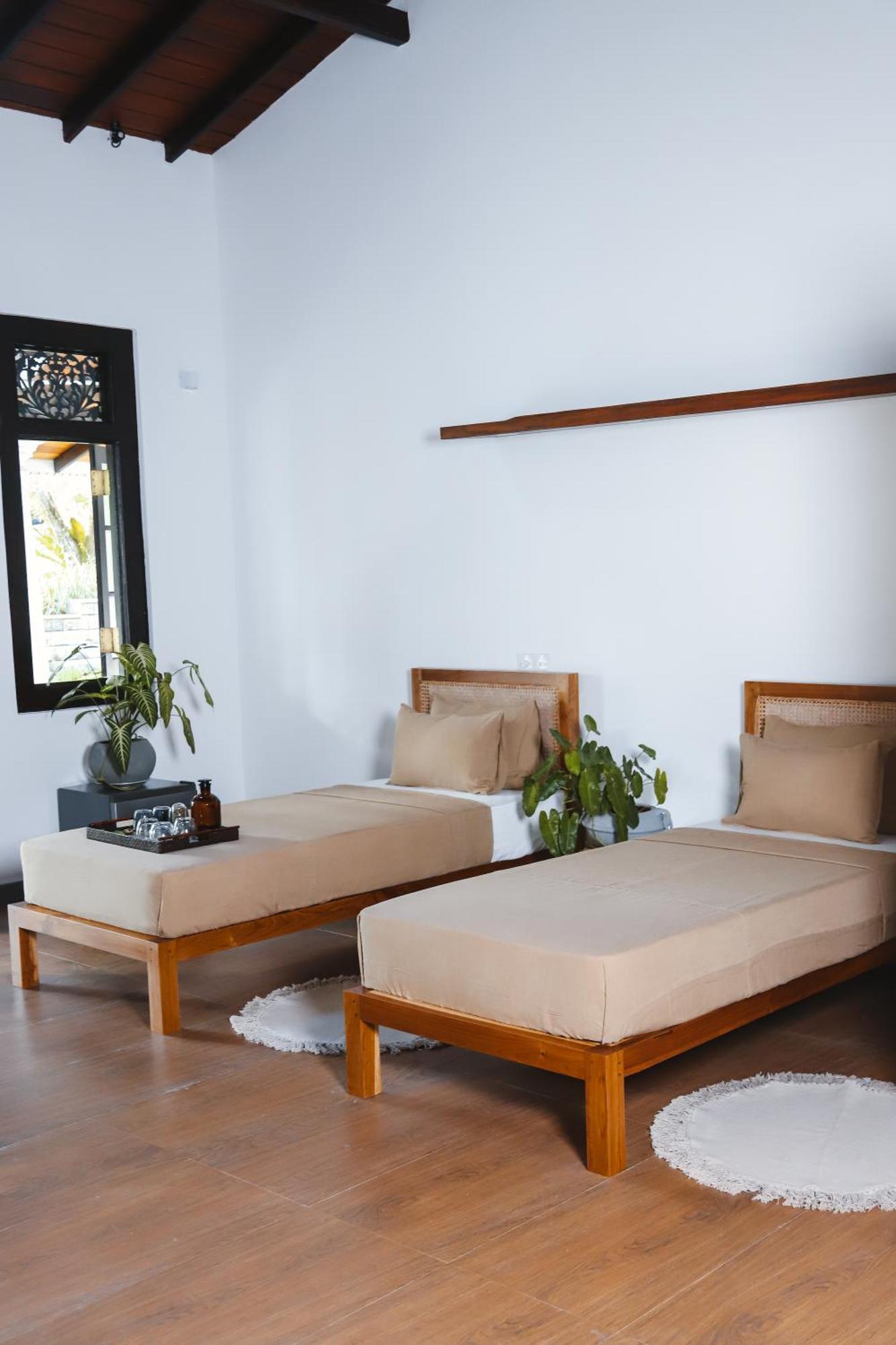 Roots Retreat Hotel Unawatuna Room photo